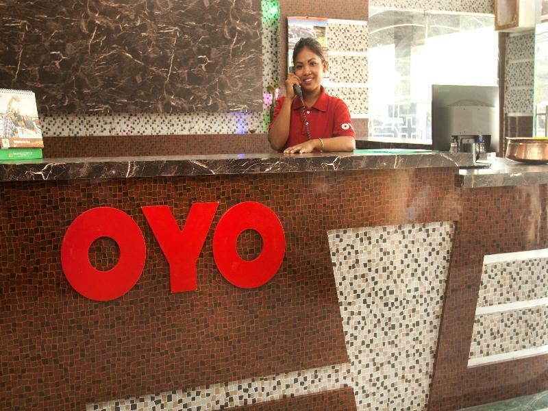 Oyo 343 Pop Life Hotel Banke Exterior photo