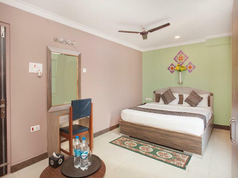 Oyo 343 Pop Life Hotel Banke Exterior photo