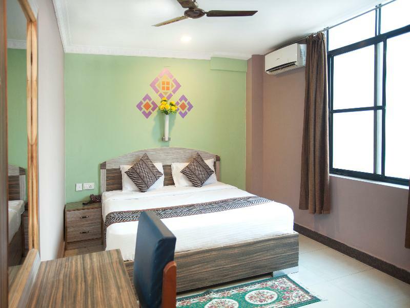 Oyo 343 Pop Life Hotel Banke Exterior photo